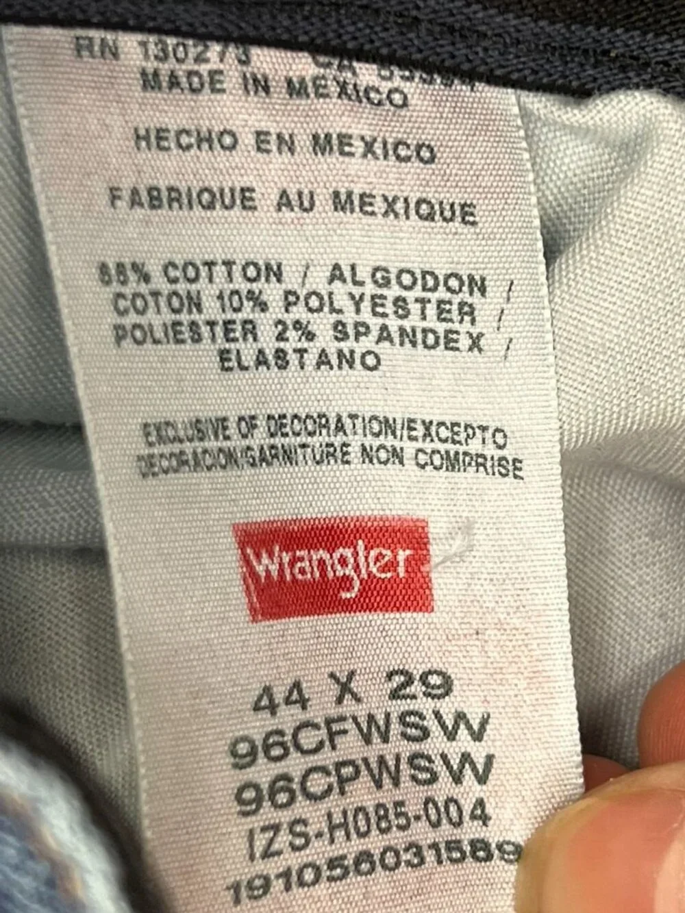 Wrangler Men's Regular Fit Straight Leg Jeans Stretch Denim 44x29 Blue Mid Wash